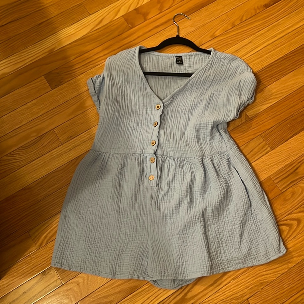Adorable baby blue romper